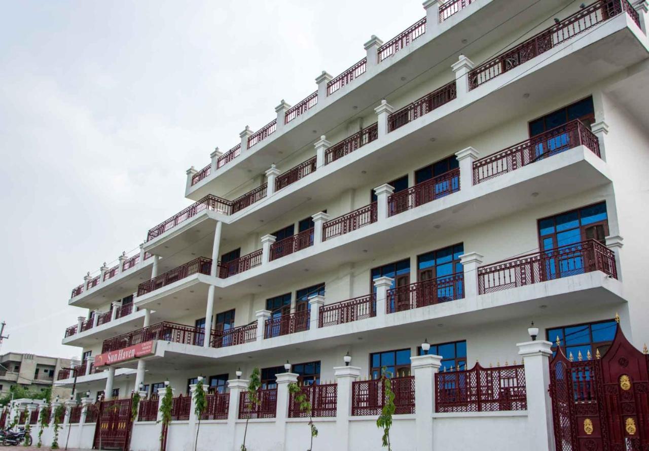 Hotel Sun Haven Greater Noida Εξωτερικό φωτογραφία